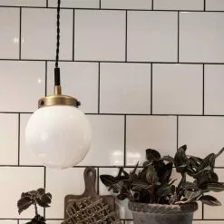 Globen Lighting Alley Fönsterlampa Antikmässing 23cm -Taklampor affär globen lighting alley fonsterlampa antikmassing 23cm 2