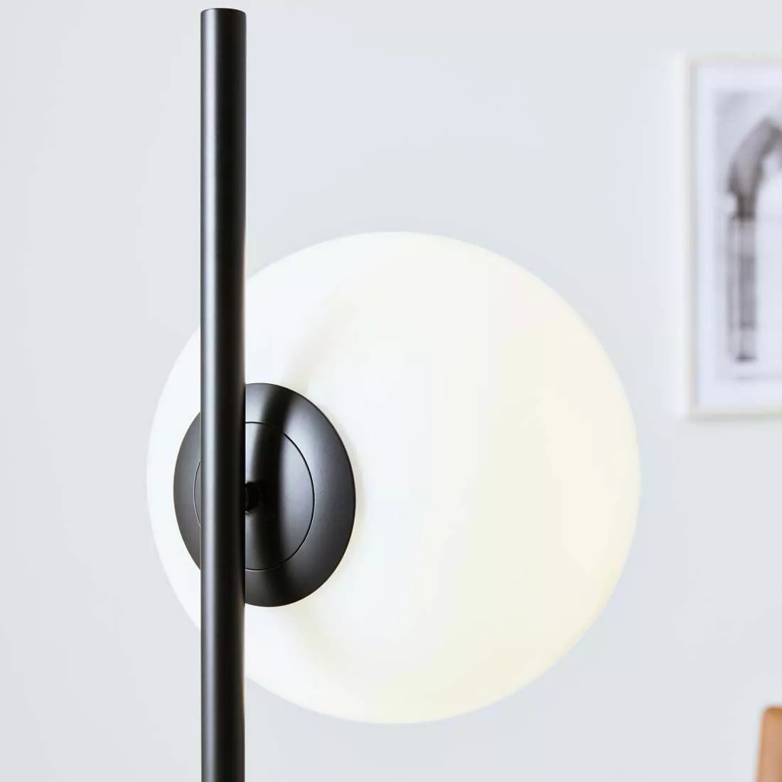 Markslöjd Dione Golvlampa Svart/Vit 3 Markslöjd Dione Golvlampa Svart/Vit - Bild 3