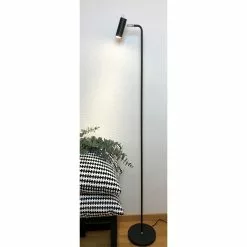 Oriva Mini Golvlampa Svart 145cm -Taklampor affär oriva mini golvlampa svart 145cm 2